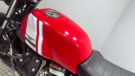 Moto Guzzi V7 ABS SPECIAL 2015 ONLY 7K MOT EXCELLENT CONDITION RETRO 744CC 42