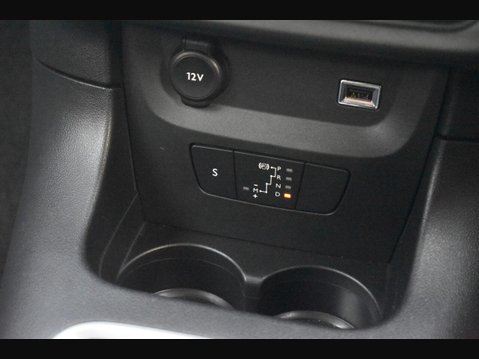 Citroen C3 1.2 PureTech GPF Flair Hatchback 5dr Petrol EAT6 Euro 6 (s/s) (110 ps) 18