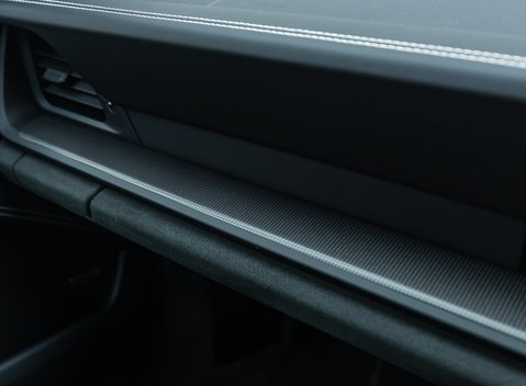 Porsche 911 Carrera GTS (992) 24