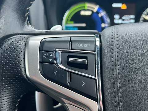 Mitsubishi Outlander PHEV DYNAMIC 30