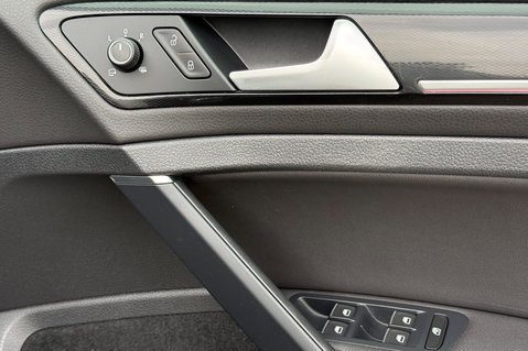 Volkswagen Golf GTI PERFORMANCE - FULL LEATHER - TWO OWNERS - ADAPTIVE CRUISE CONTROL 35