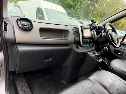 Renault Trafic 1.6 dCi ENERGY 27 Sport Nav Panel Van 5dr Diesel Manual SWB Standard Roof E 36