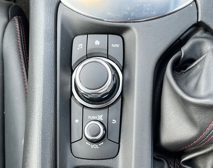Mazda MX-5 SPORT NAV 42