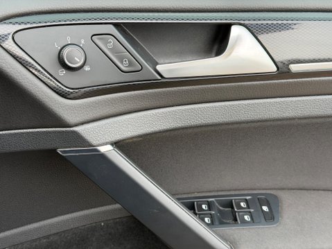 Volkswagen Golf GT TSI ACT BLUEMOTION TECHNOLOGY DSG 17