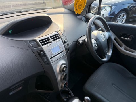 Toyota Yaris 1.3 TR Multimode 3dr 24
