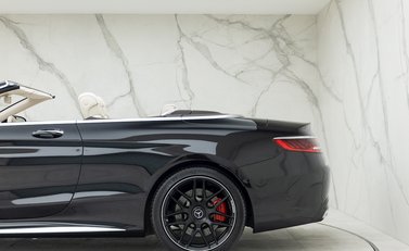 Mercedes-Benz S63 Cabriolet 24