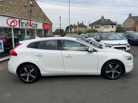 Volvo V40 T2 R-DESIGN 6