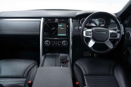 Land Rover Discovery 3.0 Discovery R-Dynamic SE D MHEV Auto 4WD 5dr 21