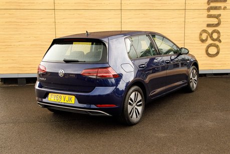 Volkswagen Golf E-GOLF