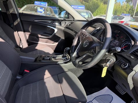 Vauxhall Insignia 2.0 CDTi SRi Nav Auto Euro 6 5dr 19