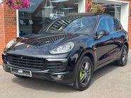 Porsche Cayenne 3.0 V6 E-Hybrid S 5dr Petrol Plug-in Hybrid TiptronicS 4WD Euro 6 (416ps) 1