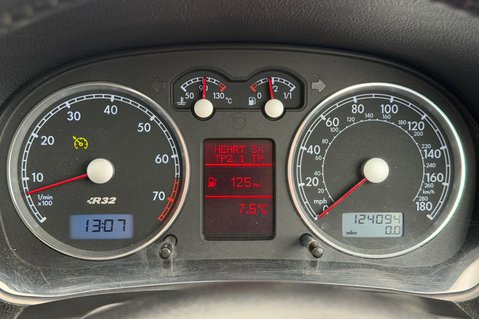 Volkswagen Golf R32 - STUNNING CAR - £15K SPENT ON RECENT RESTO -NEW CLUTCH -NEW MOT 33