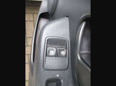 Dacia Sandero 1.0 SCe Ambiance Euro 6 5dr 37