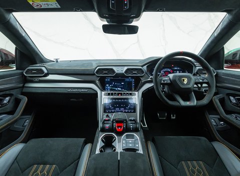 Lamborghini Urus PERFORMANTE 21