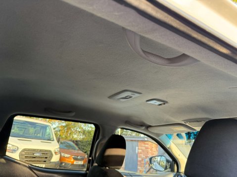 Nissan Navara 2.3 Navara N-Connecta dCi 4WD 5dr 65