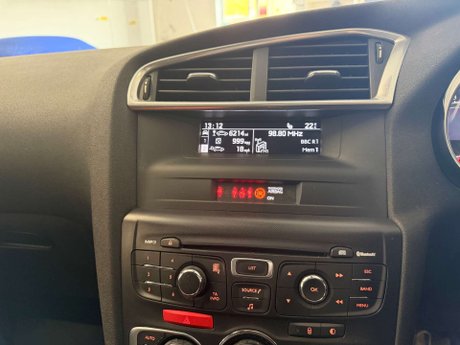 Citroen DS4 2.0 HDi DStyle Hatchback 5dr Diesel Manual Euro 5 (160 ps) 25