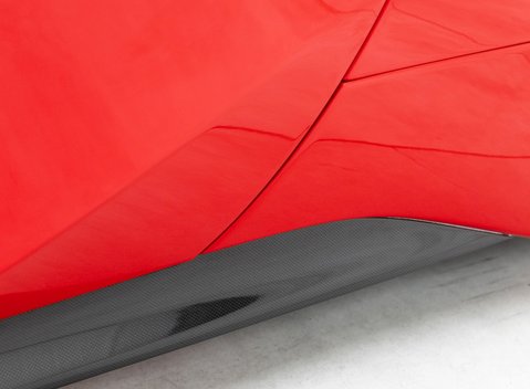 Ferrari SF90 Stradale 27