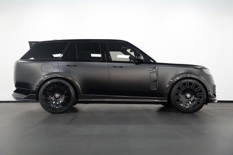 Land Rover Range Rover 3.0 D300 MHEV HSE SUV 5dr Diesel Auto 4WD Euro 6 (s/s) (300 ps) 18