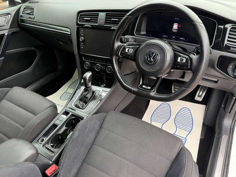 Volkswagen Golf 2.0 TSI R Hatchback 5dr Petrol DSG 4Motion Euro 6 (s/s) (300 ps) 45