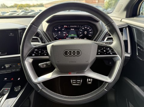 Audi Q4 40 S line SUV 5dr Electric Auto 82kWh (204 ps) 31