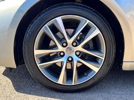 Lexus Is 2.5 IS 300h Advance CVT 4dr 13