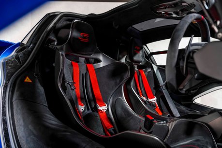 McLaren Senna 1 OWNER CAR. ELITE PAINTWORK. BOWERS & WILKINS. LIFT SYSTEM 16
