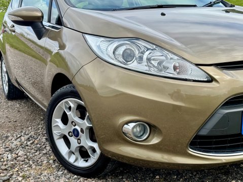 Ford Fiesta ZETEC 11