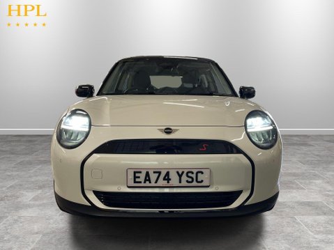 Mini Electric Cooper E 40.7kWh Classic Hatchback 3dr Electric Auto (184 ps) 2
