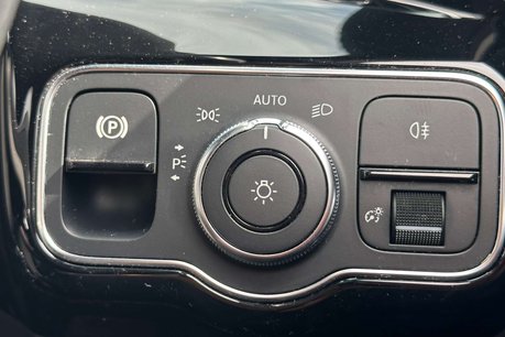 Mercedes-Benz A Class 1.5 A180d AMG Line Saloon 4dr Diesel 7G-DCT Euro 6 (s/s) (116 ps) 30