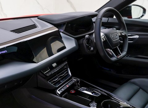 Audi RS E-Tron GT 16