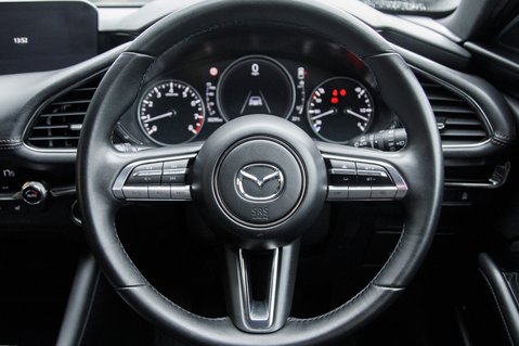 Mazda 3 SPORT LUX MHEV 15