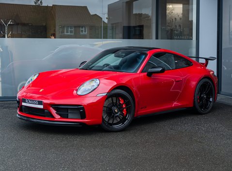 Porsche 911 Carrera GTS (992) 2