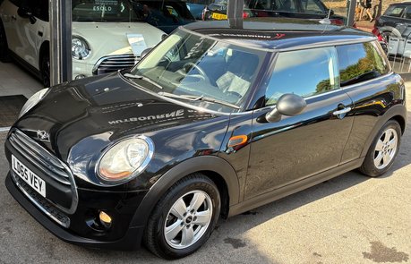 Mini Hatch One 1.2 Petrol Automatic Pepper Media XL 3 door - SAT NAV - HALF LEATHER 9