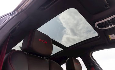 Porsche Macan GTS 14