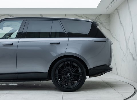 Land Rover Range Rover P400 AUTOBIOGRAPHY 38