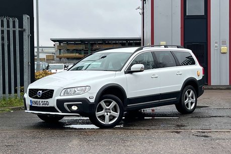 Volvo XC70 2.4 D5 SE Lux Estate 5dr Diesel Auto AWD Euro 6 (s/s) (220 ps) 15