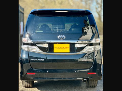 Toyota Vellfire Golden Eyes II Edition 13