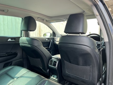 Kia Sportage 1.6 CRDi MHEV 3 SUV 5dr Diesel Hybrid Manual Euro 6 (s/s) (134 bhp) 12