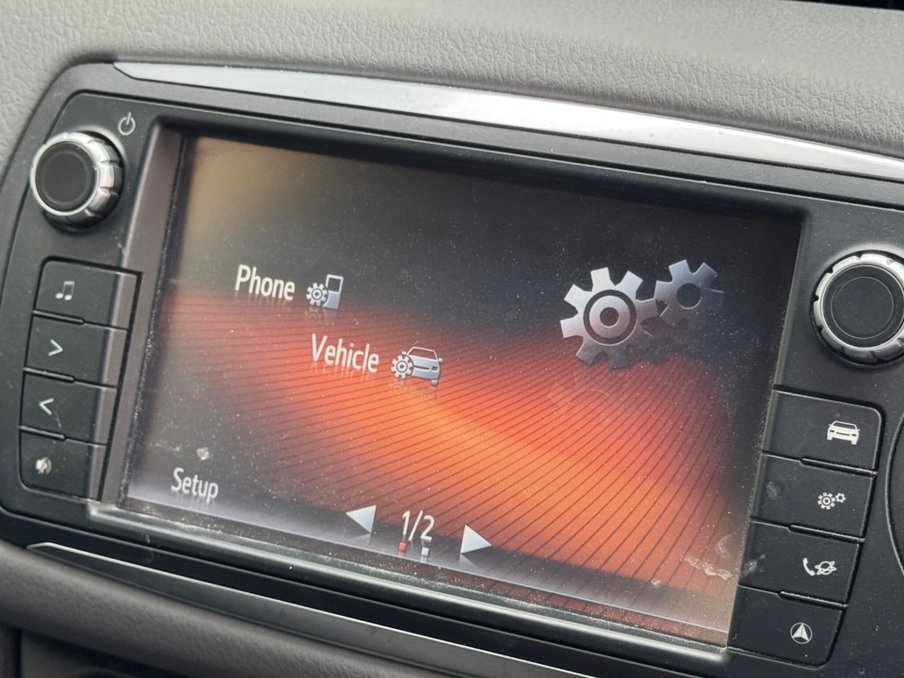 2016 Toyota Yaris — image 15