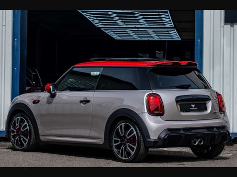 Mini Hatch 2.0 John Cooper Works Auto 3dr 2