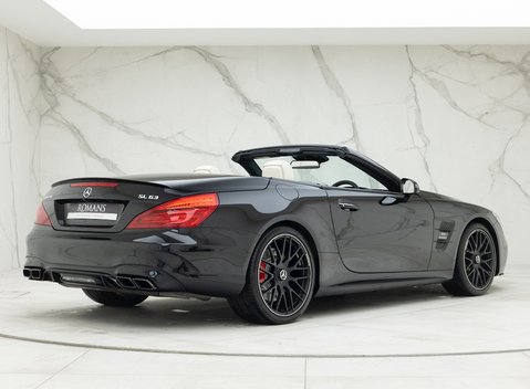 Mercedes-Benz SL Class SL63 10
