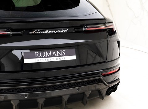 Lamborghini Urus NERO Design 31
