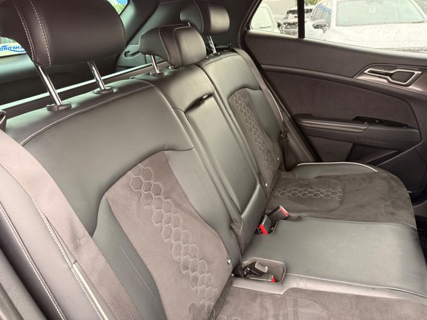 Kia Sportage GT-LINE ISG MHEV 16