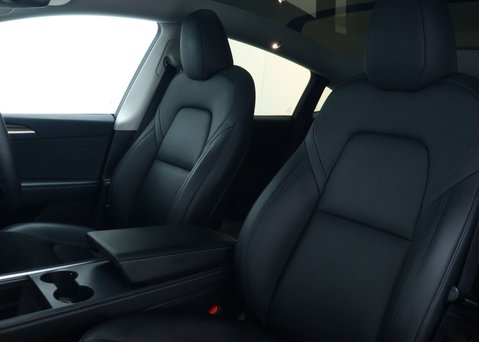 Tesla Model Y (Dual Motor) Long Range SUV 5dr Electric Auto 4WDE (384 bhp) 43