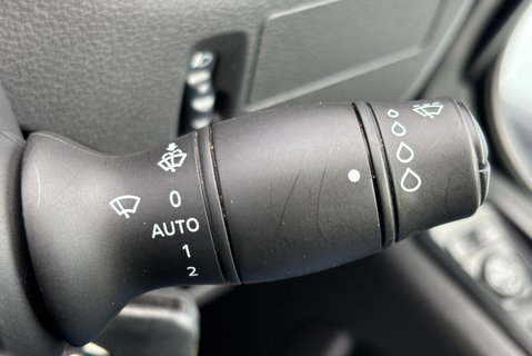 Renault Master LL35 Business 145 ps dCi Low Floor Luton - Air Con / Camera 27