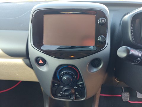 Toyota Aygo VVT-I X-PLAY X-SHIFT 22