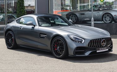 Mercedes-Benz Amg GT S PREMIUM 2