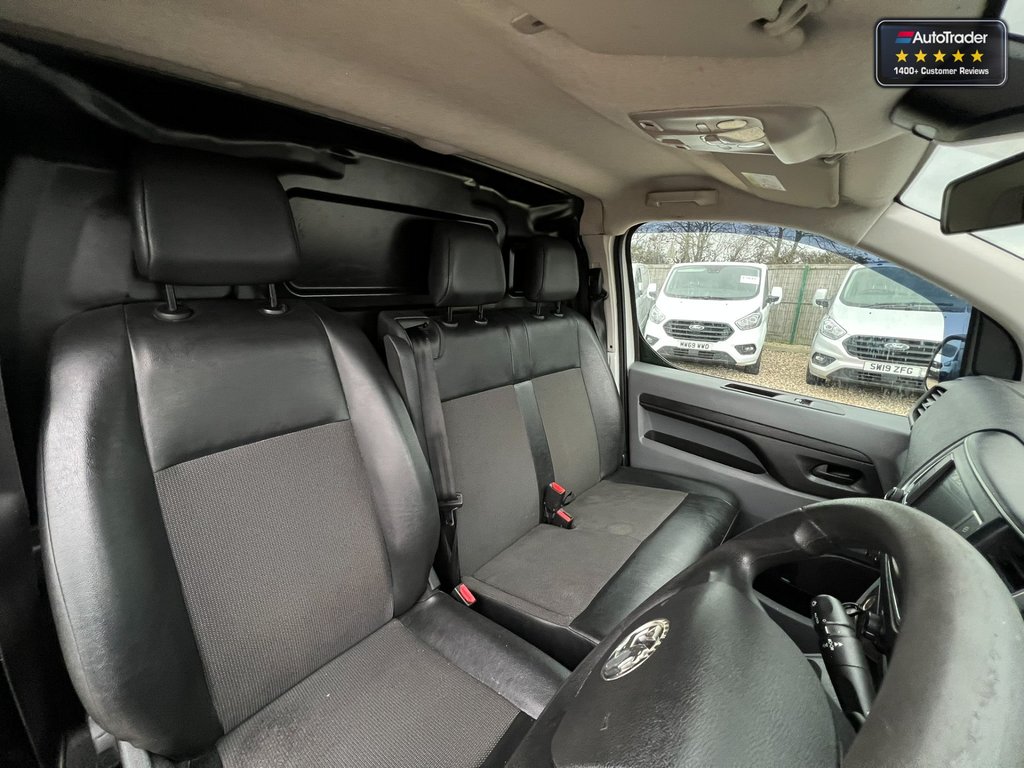 2019 Vauxhall VivaroLWB L2H1 Low Roof 2900 Air Con Sensors Tow Bar EURO 6 NO VAT — thumbnail 33 of 51