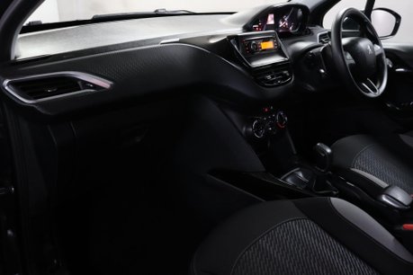 Peugeot 2008 PURETECH ACCESS A/C 34
