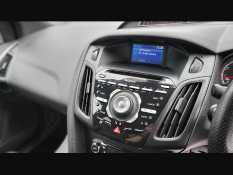 Ford Focus ST-3 13